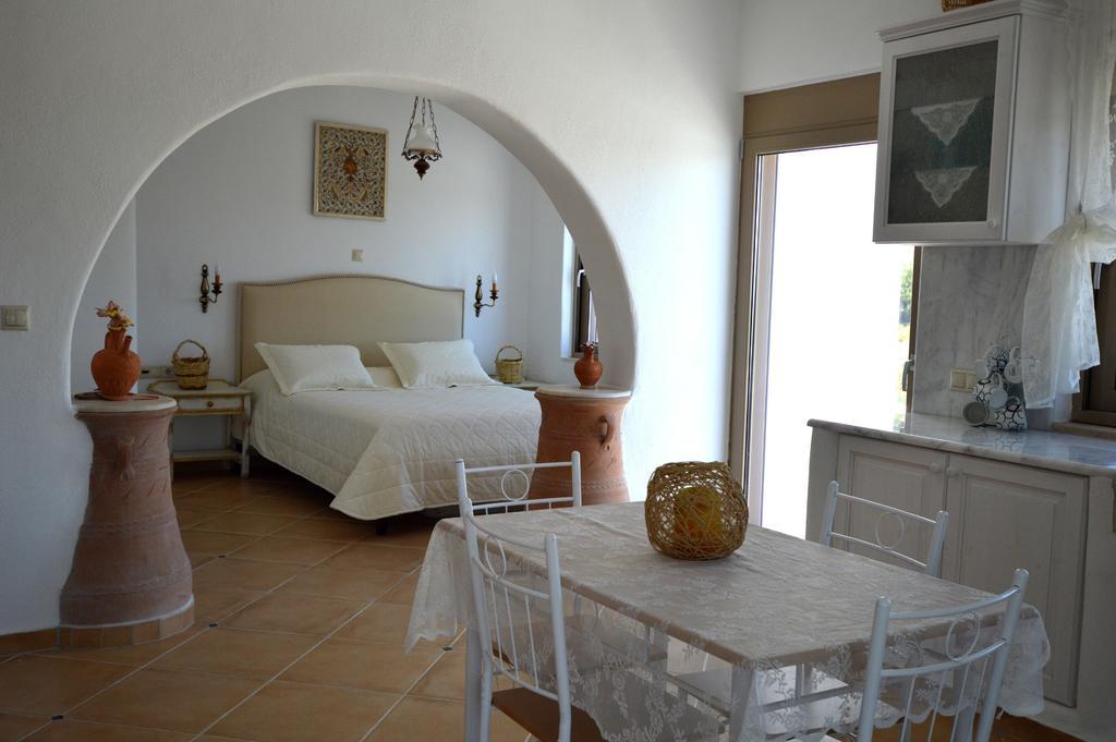 Bianca Suite & Home Psinthos Room photo